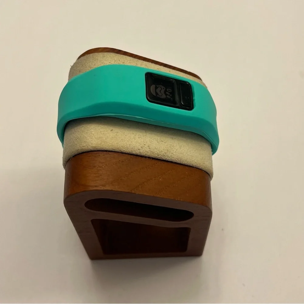 Garmin‎ Vivofit Jr.2 (kids smartwatch, tested)
